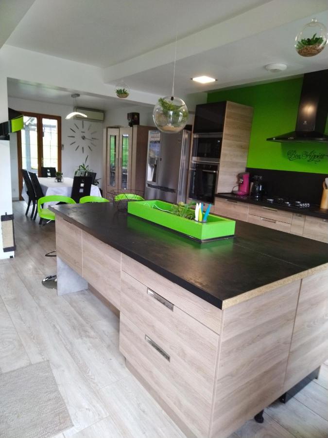Agreable Chambre Double Avec Salle D'Eau Privative Le Mesnil-Theribus Kültér fotó